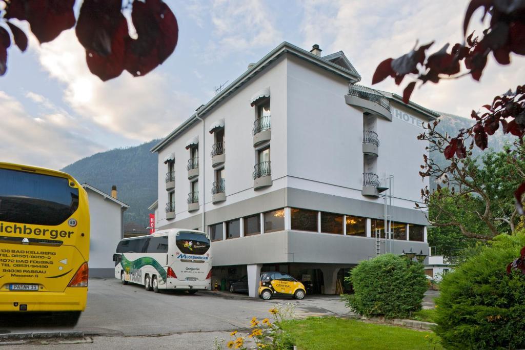 Hotel Central Brig Exteriör bild